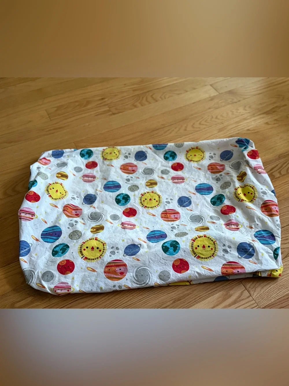 Crate & Barrel /Crate & Kids Organic Outer Space planets Sun crib toddler sheet